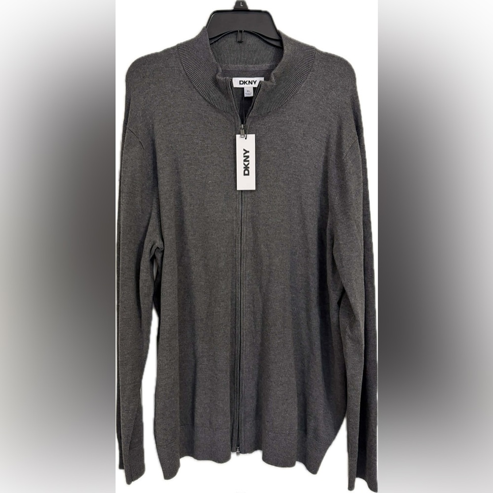 NWT DKNY full zip charcoal heather sweater, 81% viscose,
19% nylon, size XL